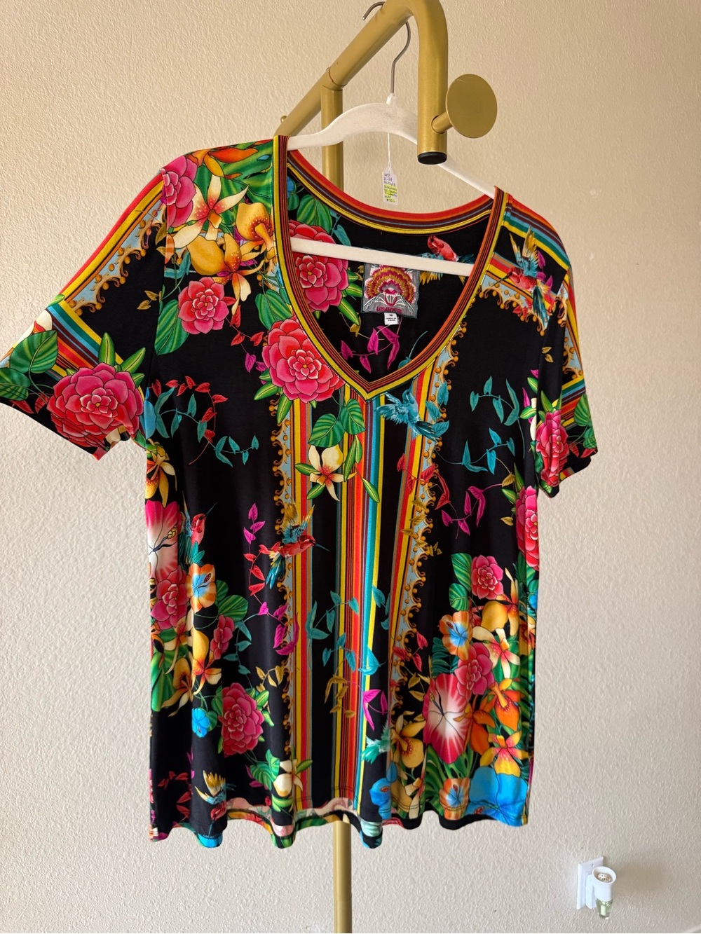 Johnny Was Los Angeles Floral Hummingbird Bamboo V-Neck Top M